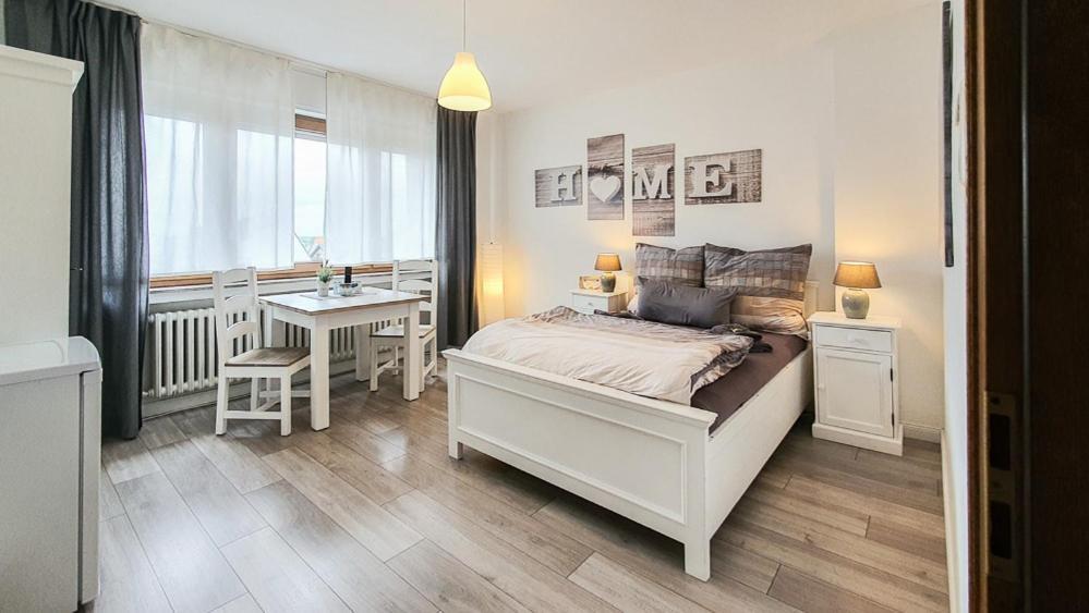Friendly Home - Klinkerhof Bornheim  Buitenkant foto