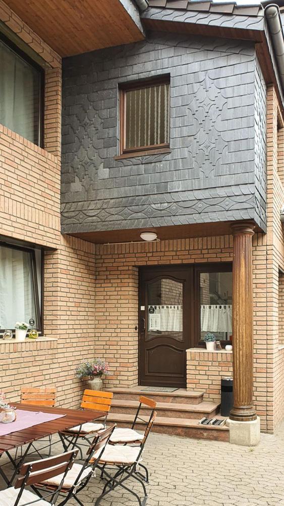 Friendly Home - Klinkerhof Bornheim  Buitenkant foto